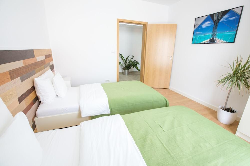 1Hotels - 719