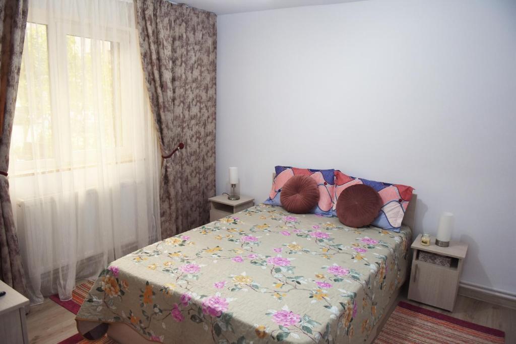 1st Apartment - 891