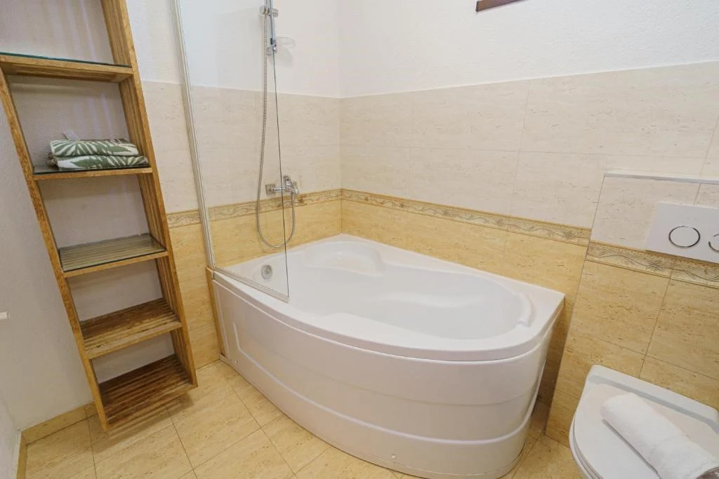 5* Mansion in City Center - 54