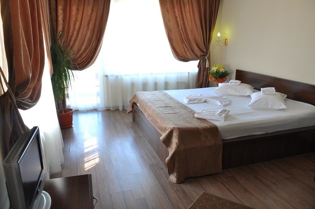 Ave Hotel Victoriei - 752