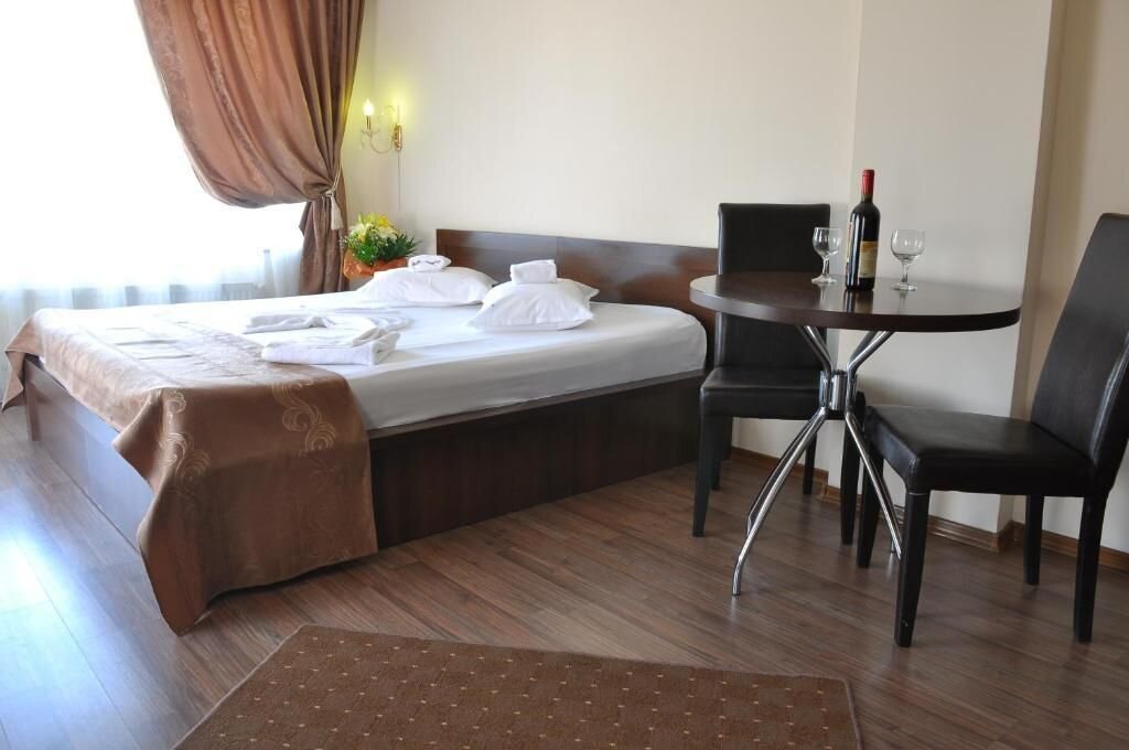 Ave Hotel Victoriei - 341
