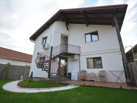 Alexander House - 367