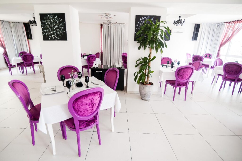 Alex & George Boutique Hotel - 566