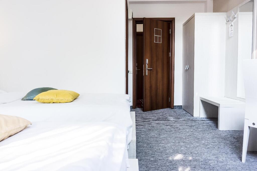 Alex & George Boutique Hotel - 404