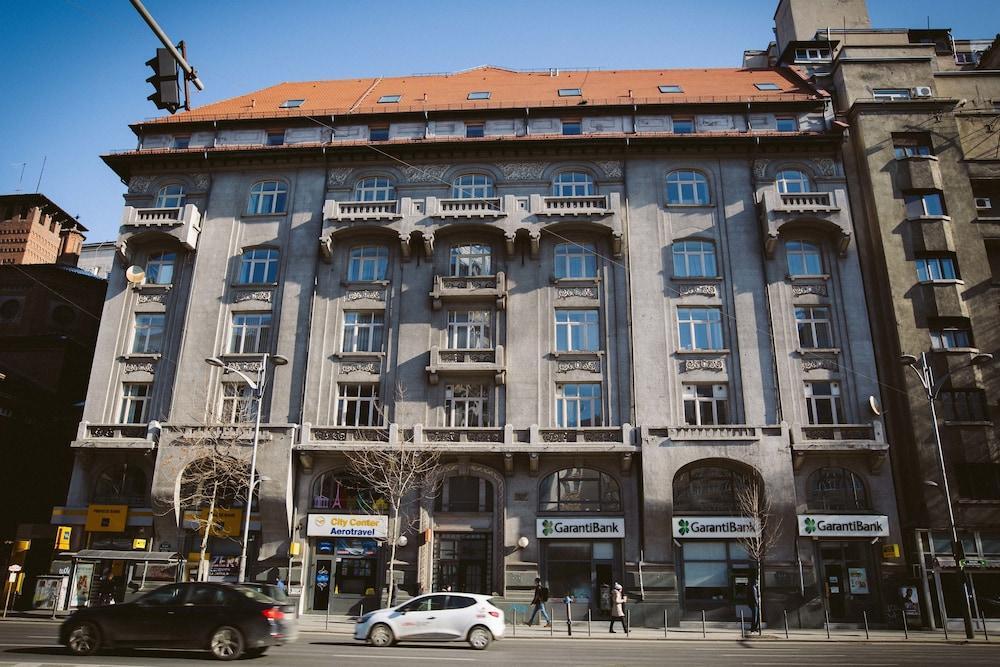 Rezident Balcescu - 590