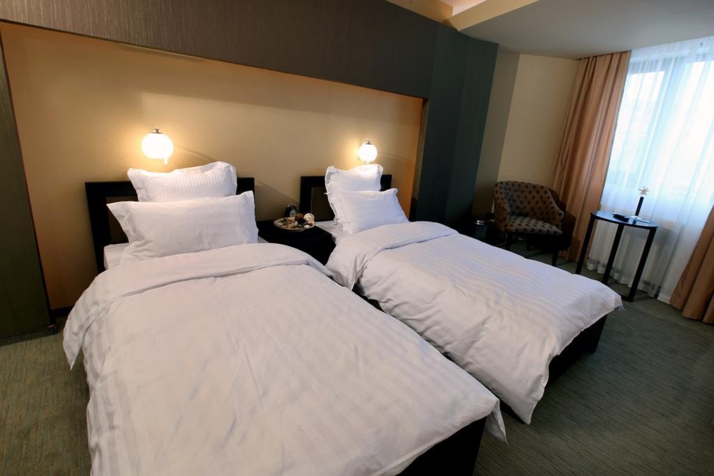Ambiance Hotel - 642