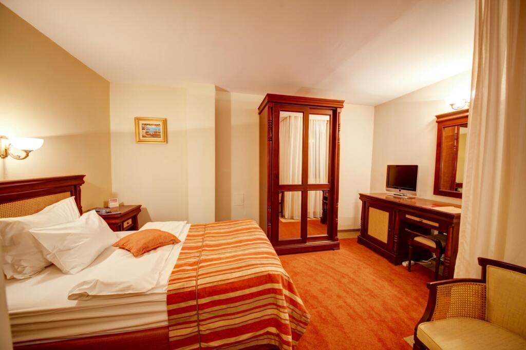 Atrium Hotel Ateneu City Center - 571