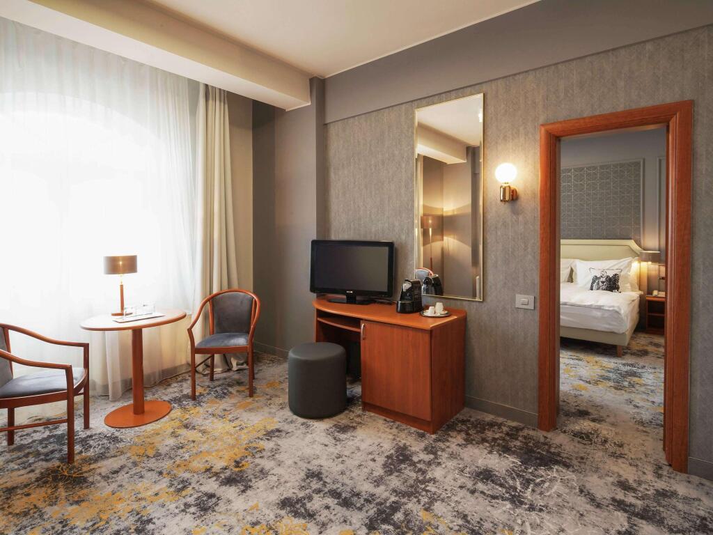 Mercure Sibiu Airport - 669