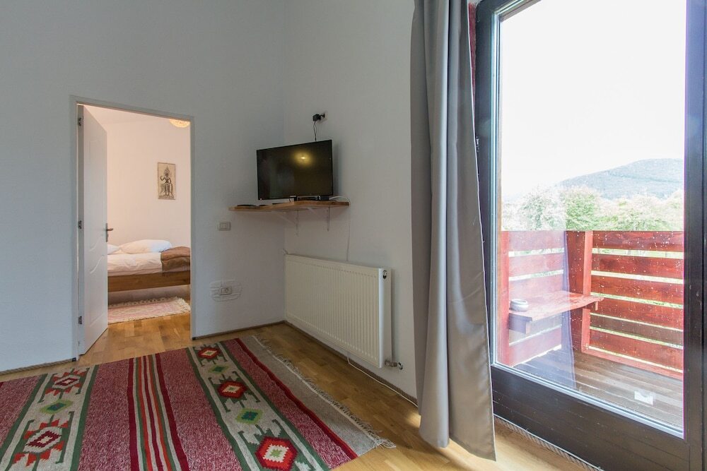 Ana Bed and Breakfast - 687