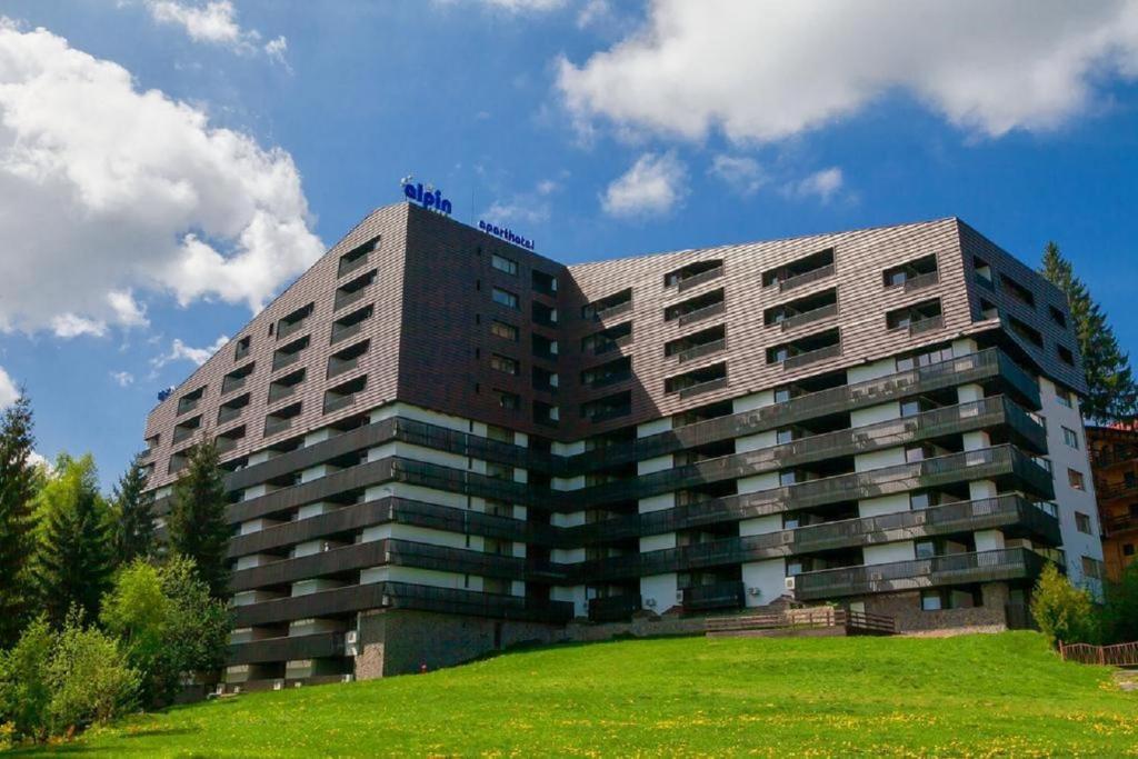Apartament Alpin Poiana Brasov , etaj 8 - 668