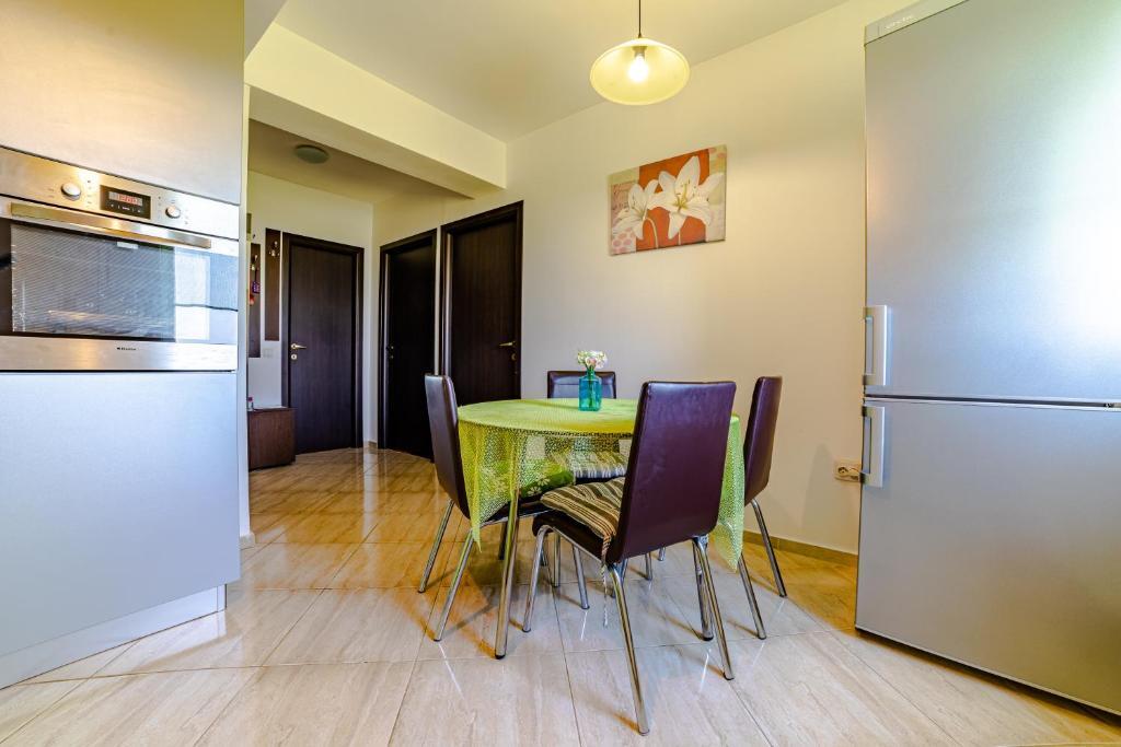 Apartament Mili - 818
