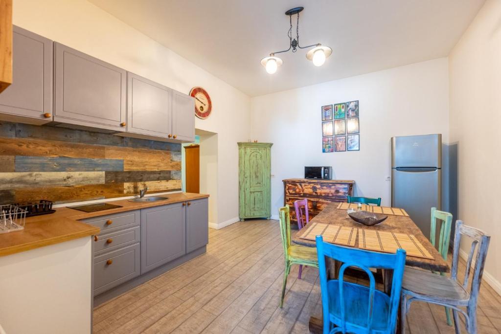 Apartament superior in centrul orașului - 804