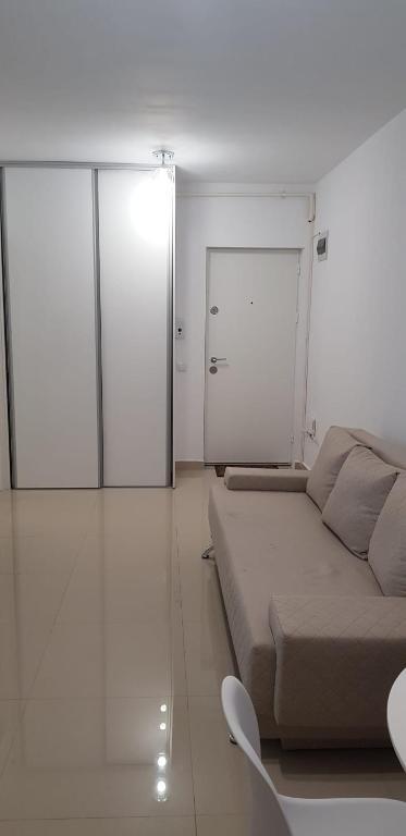 Apartament Vila Brana Sibiu Selimbar str Nicolae Brana Nr 63 Ap 4 - 71