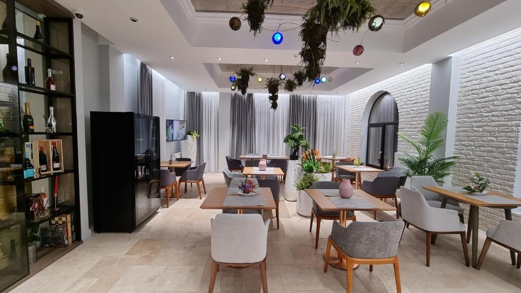 ARN Boutique Hotel - 817