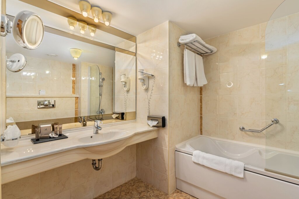 Aro Palace Hotel - 809