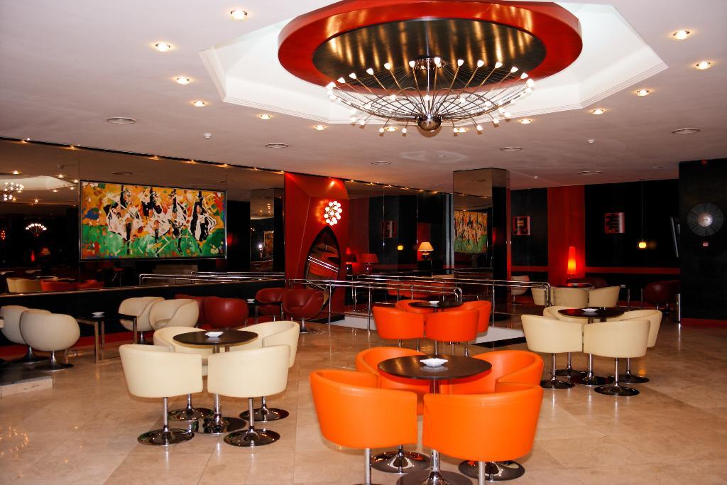 Aro Palace Hotel - 440