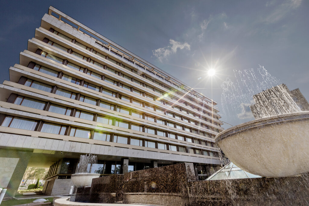 Aro Palace Hotel - 422