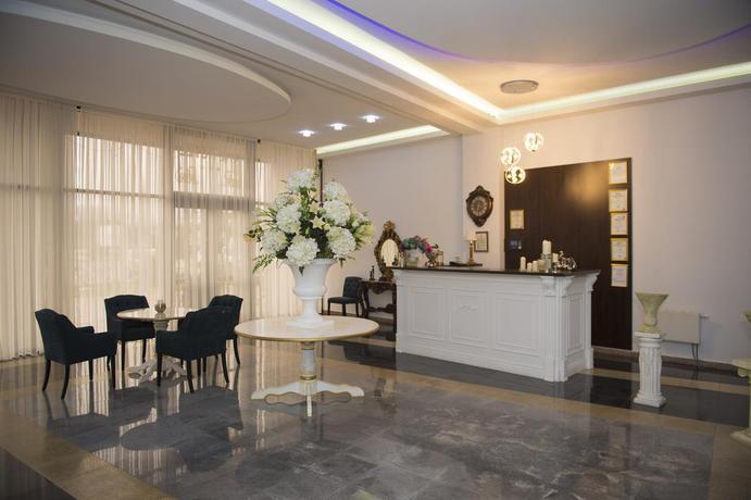 Arta Hotel - 863