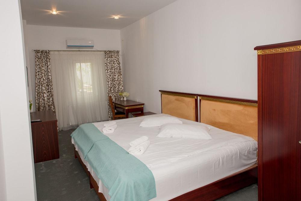 Arta Hotel - 919