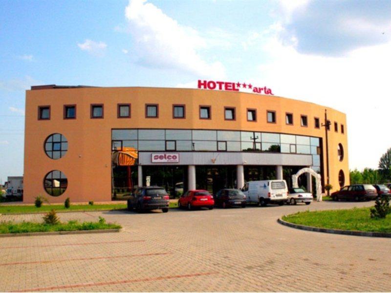 Arta Hotel - 994