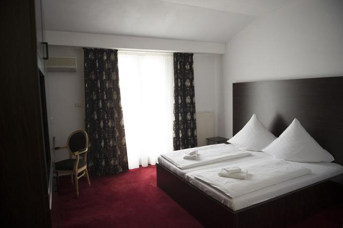 Arta Hotel - 928