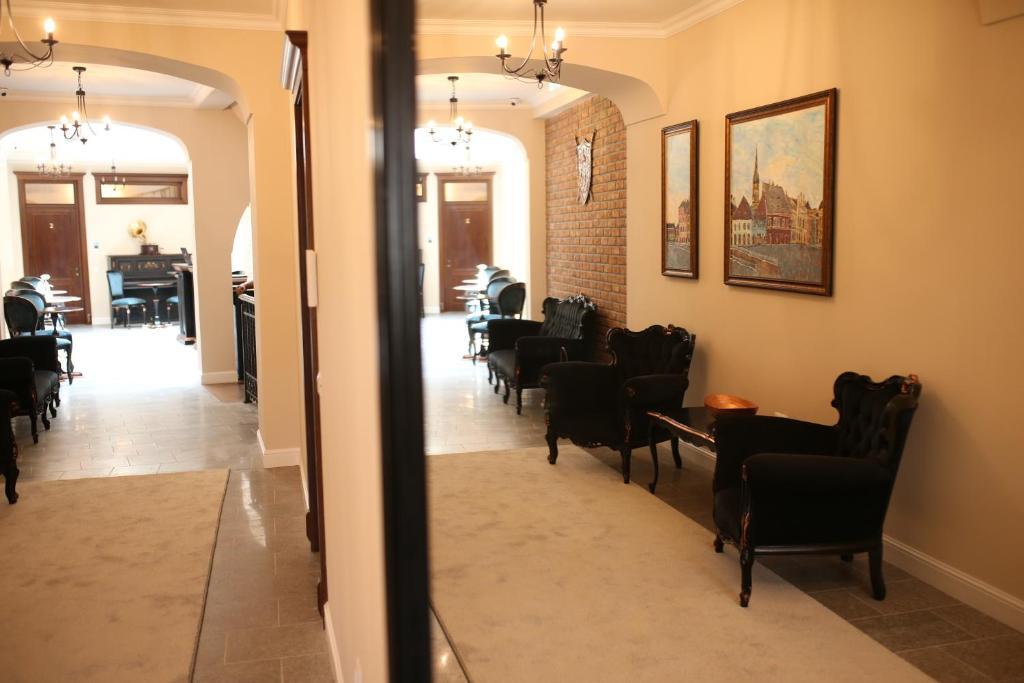 Artisans Boutique Villa - 729