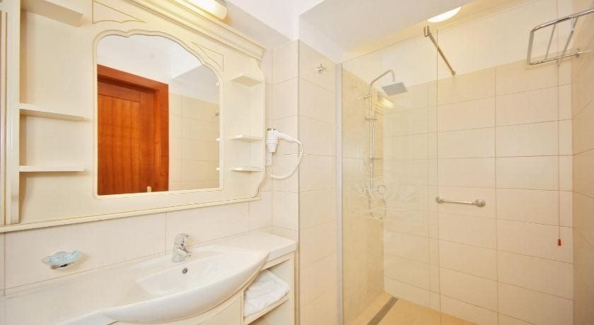 Hotel Astoria Oradea - 520