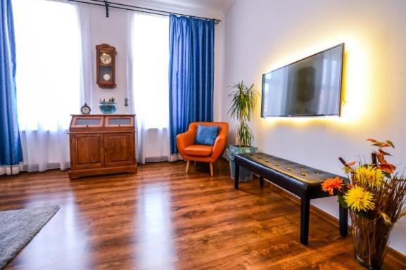 Atrium 22 Apartment - 420