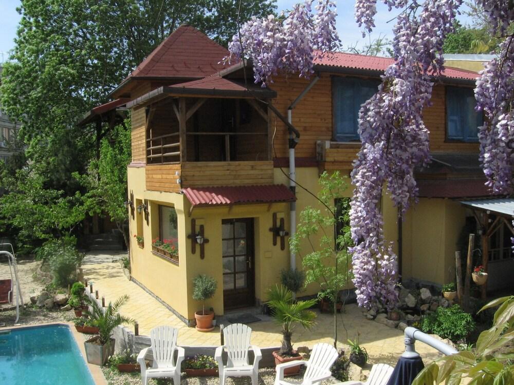 B&B Casa Mica Guesthouse - 306