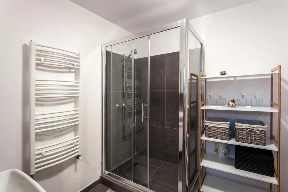 Benjamin Franklin Suite - 297