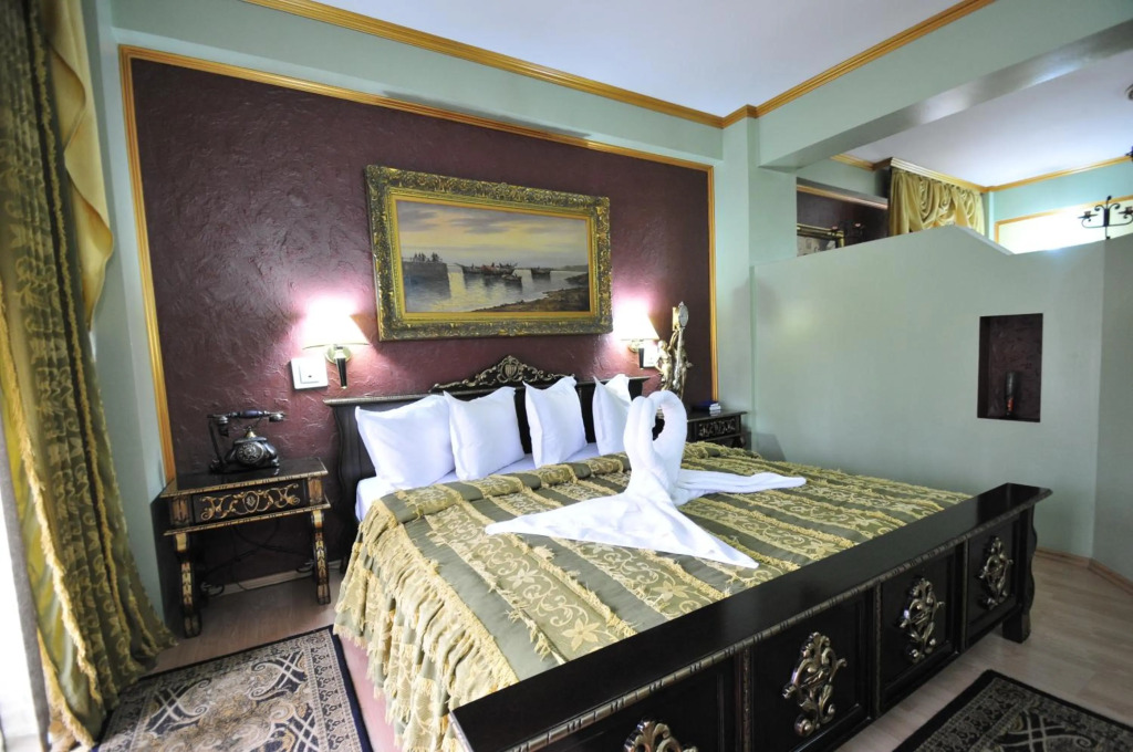 Hotel Ambassador - 752