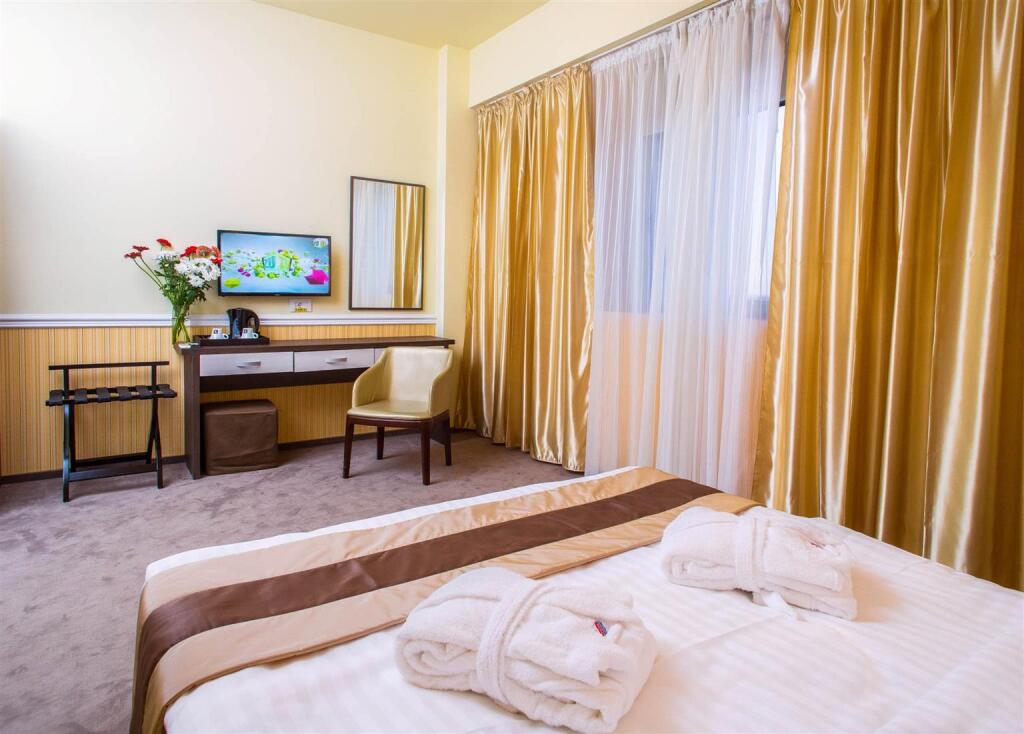 Best Western Plus Briston - 871