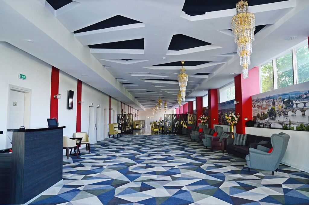 Best Western Plus Briston - 45