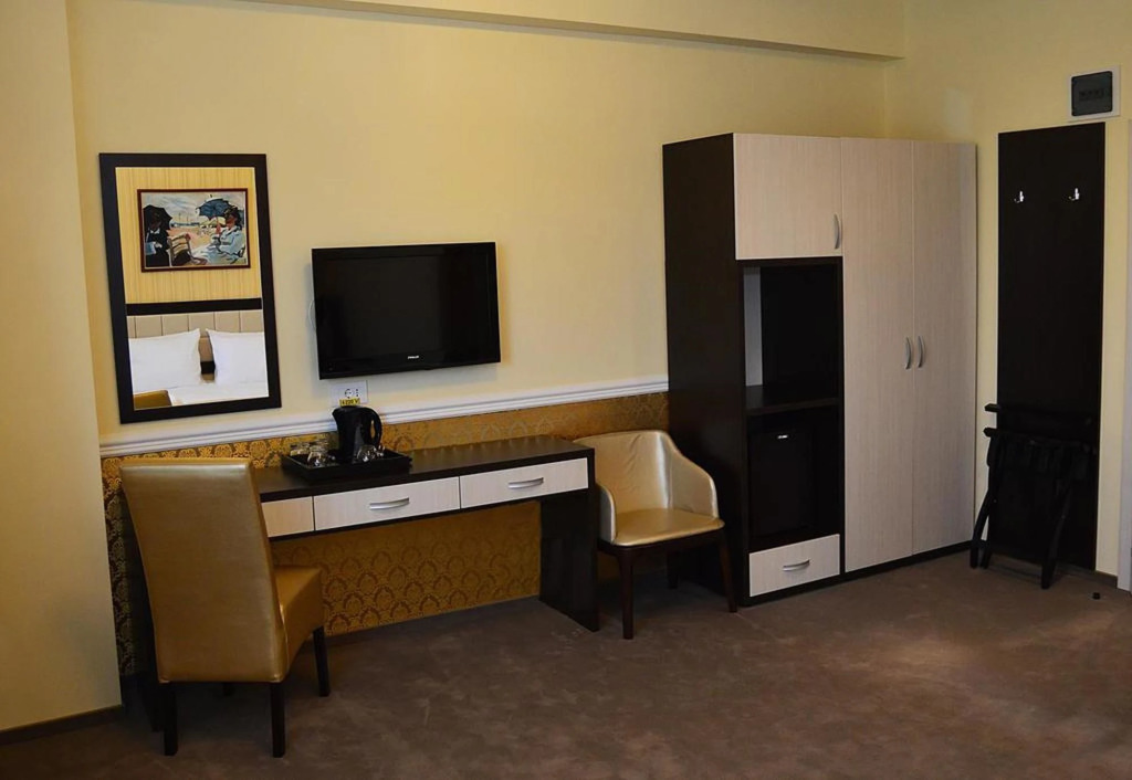 Best Western Plus Briston - 616