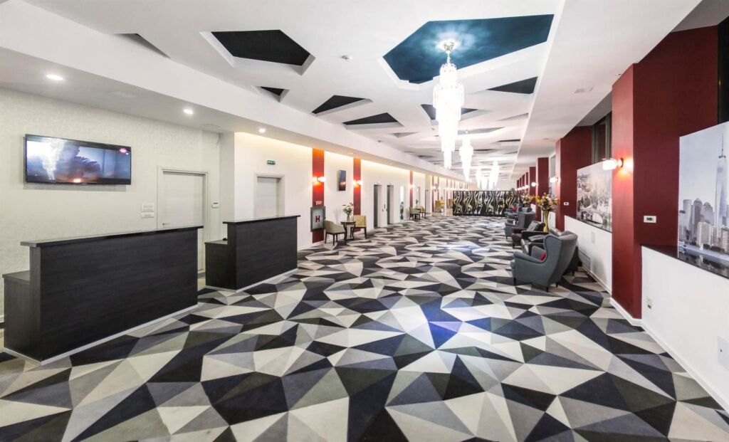 Best Western Plus Briston - 492