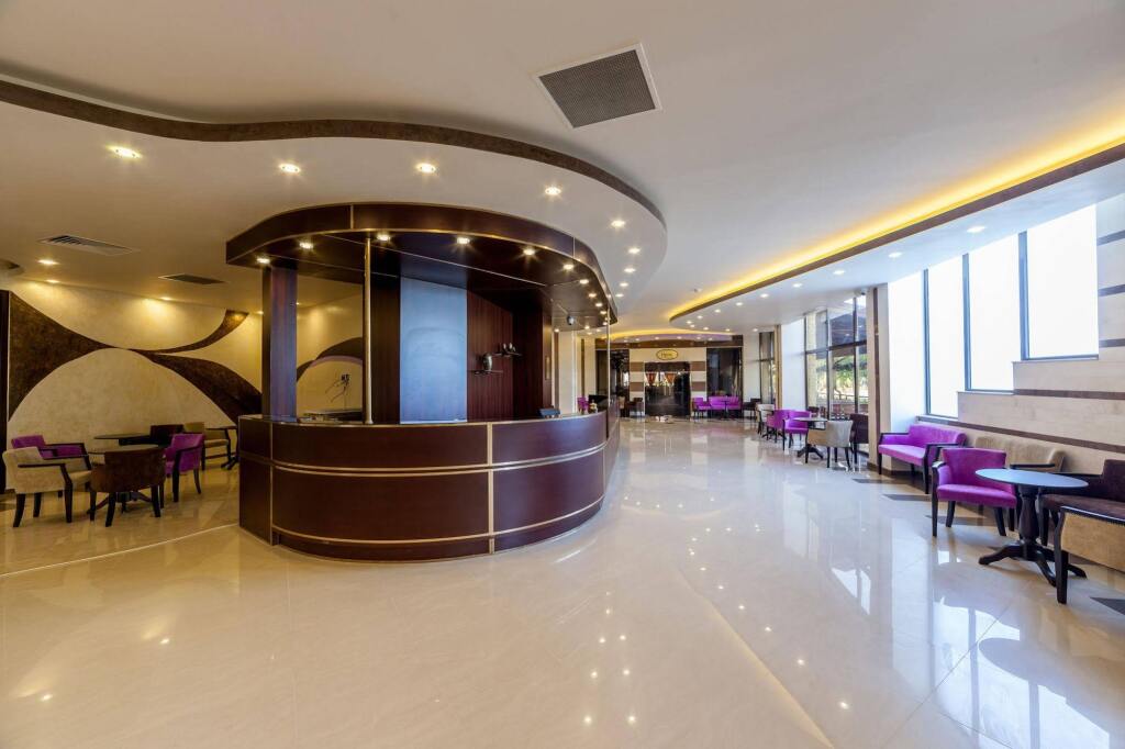 Hotel Sir Royal - 462