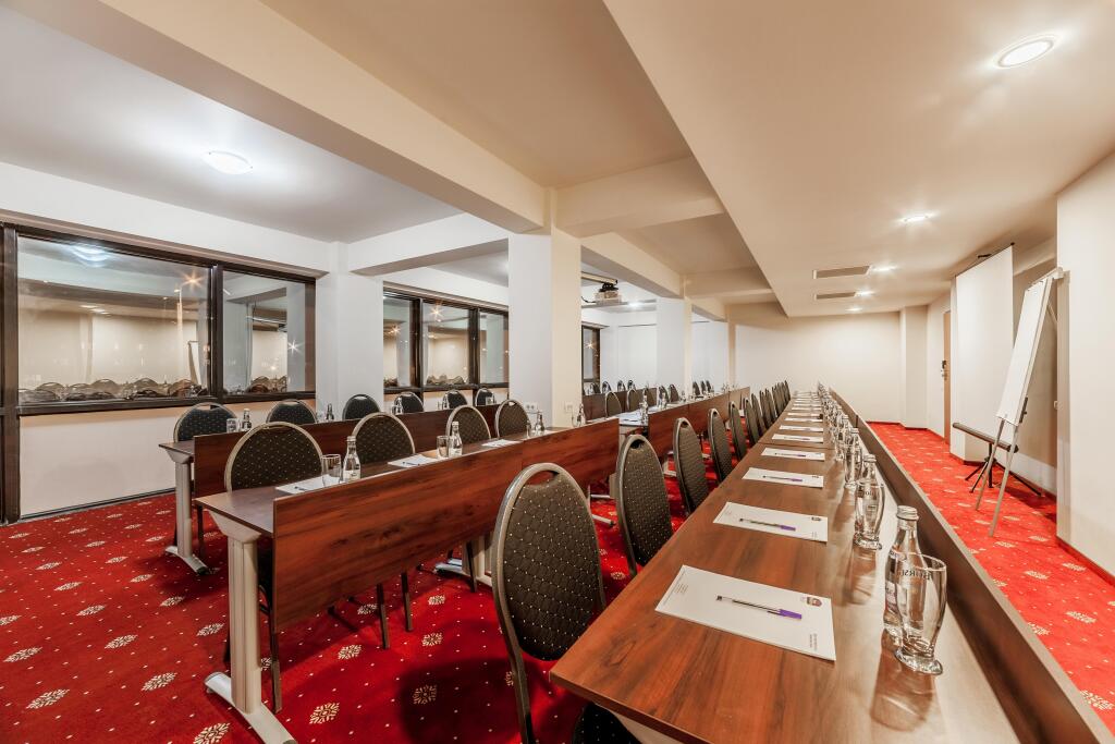 Hotel Sir Royal - 775