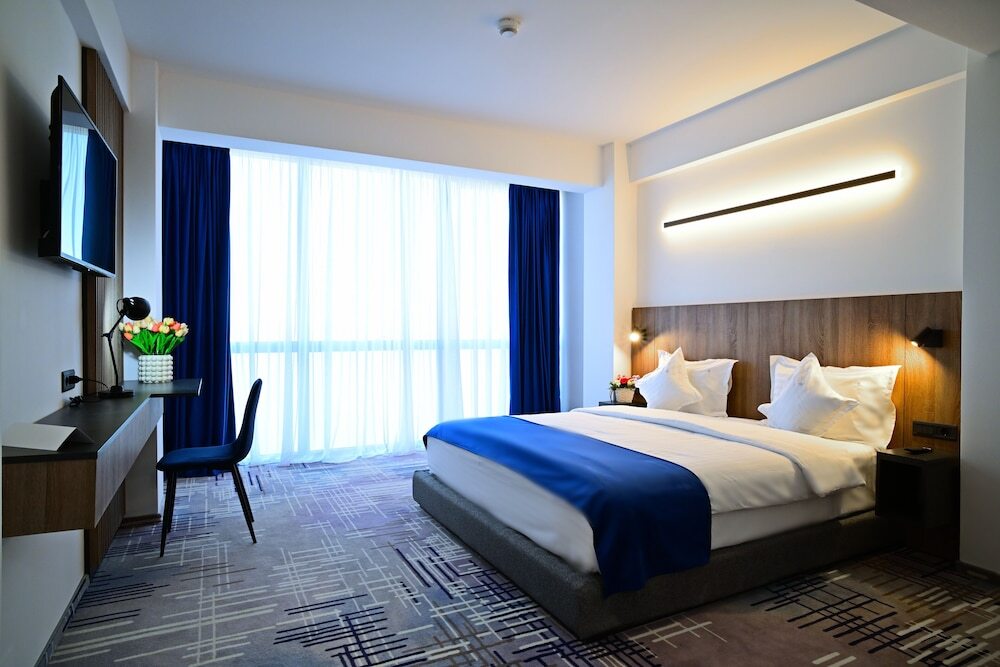 Hotel Sir Royal - 472