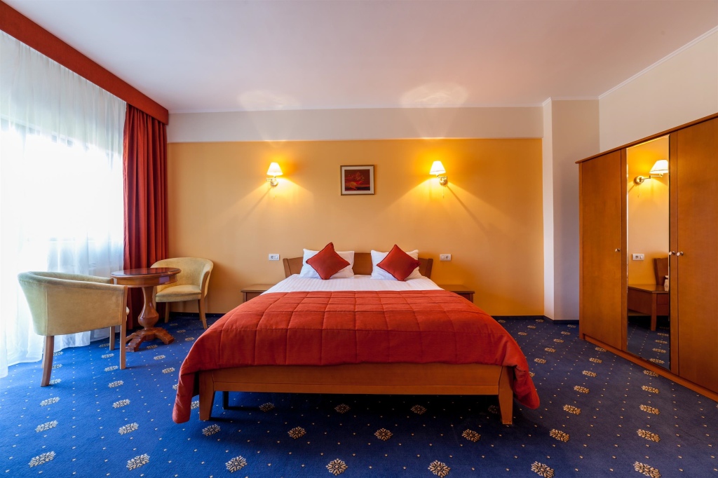 Hotel Sir Royal - 513