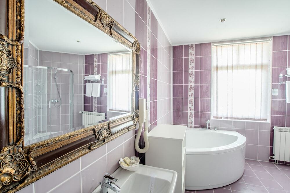 Mercure Medias Binderbubi Hotel And Spa - 550
