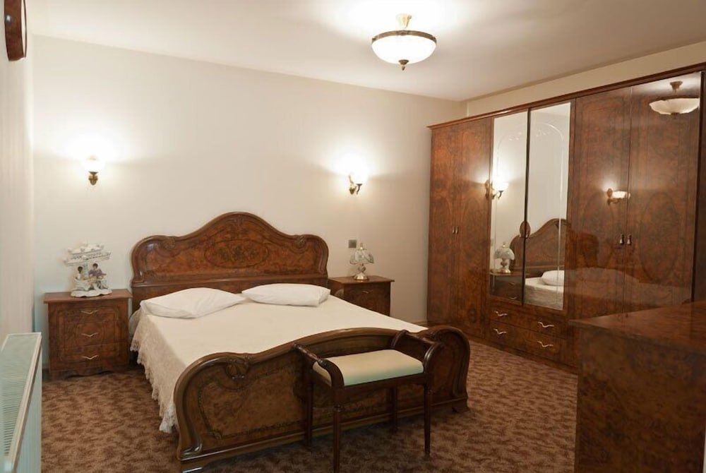 Hotel Bliss - 997