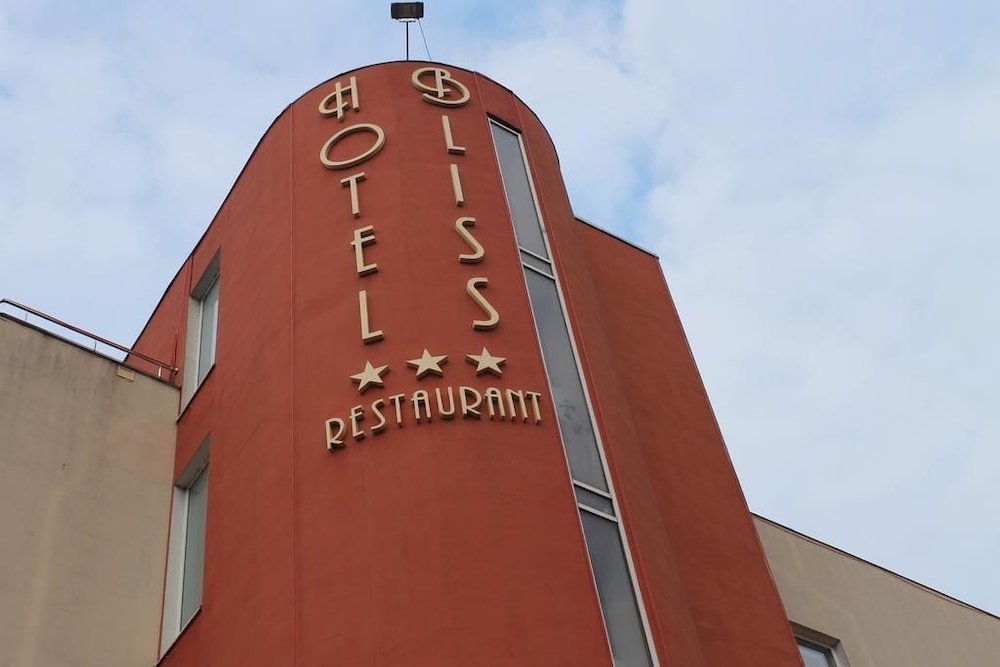Hotel Bliss - 722