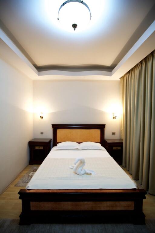 Hotel Bliss - 668