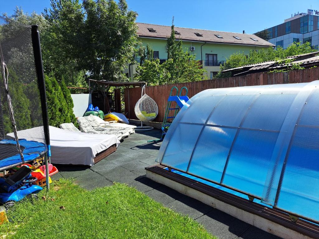 Bob Residence & Pool - 827
