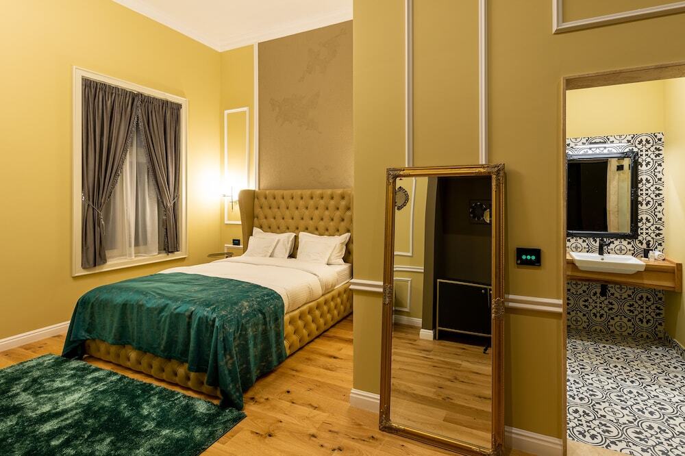 Boutique Hotel Cocosul De Aur - 910