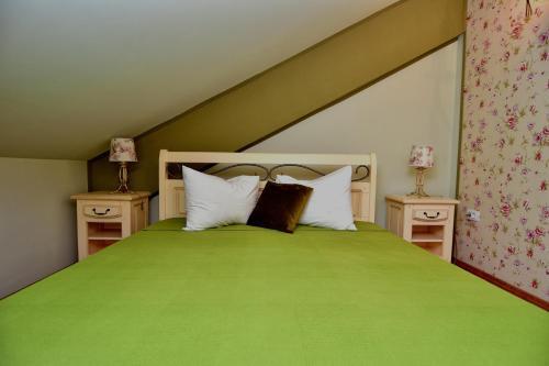 Boutique Vila White Duchess - 811