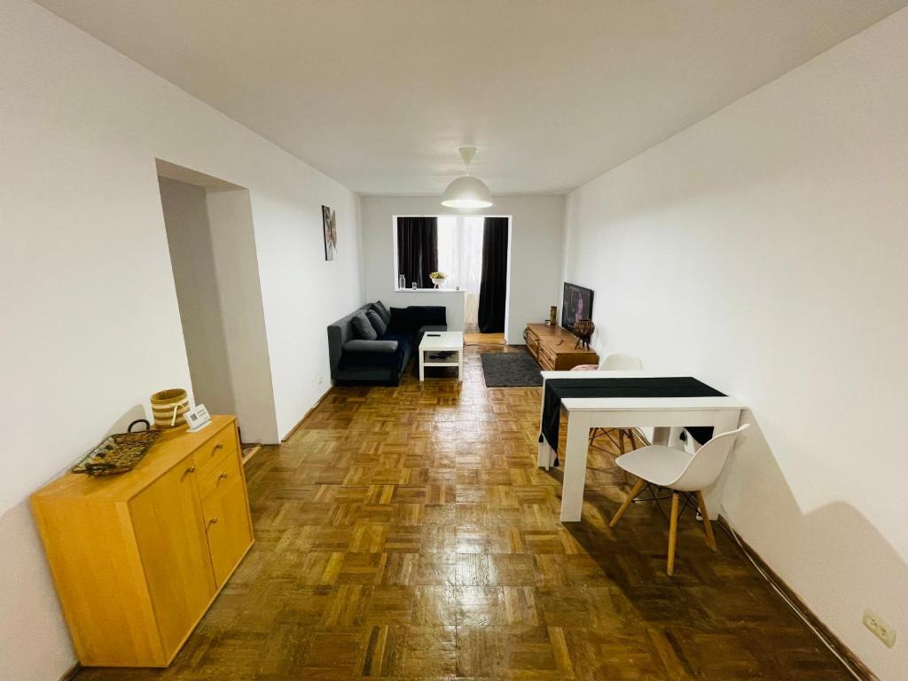 Breaza Central Apartment - 108