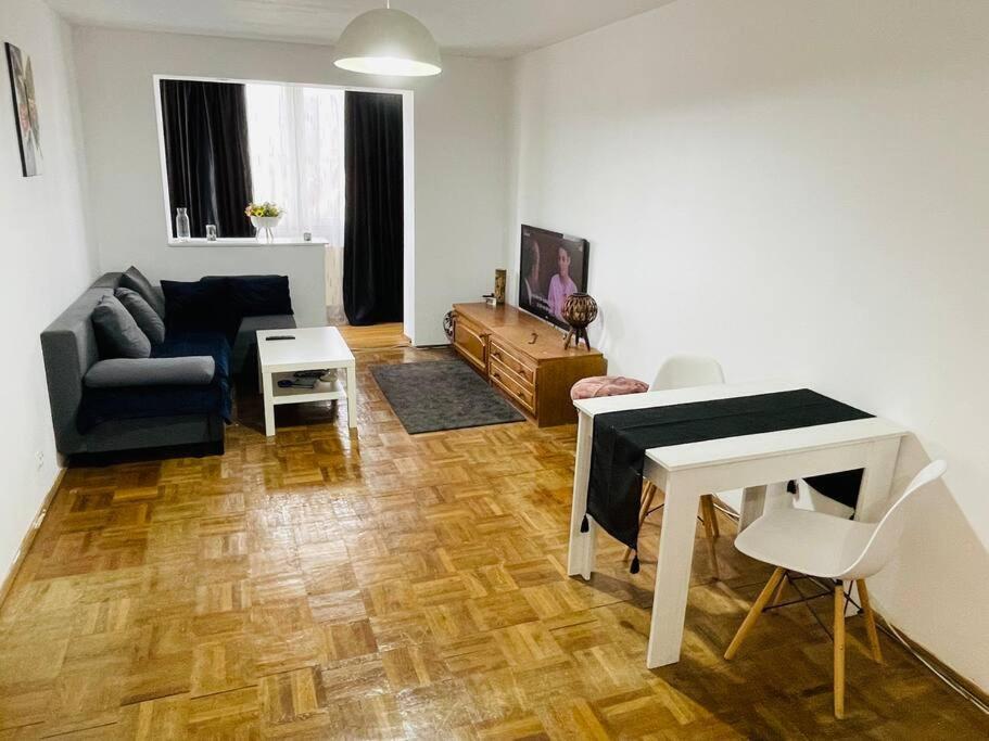 Breaza Central Apartment - 913