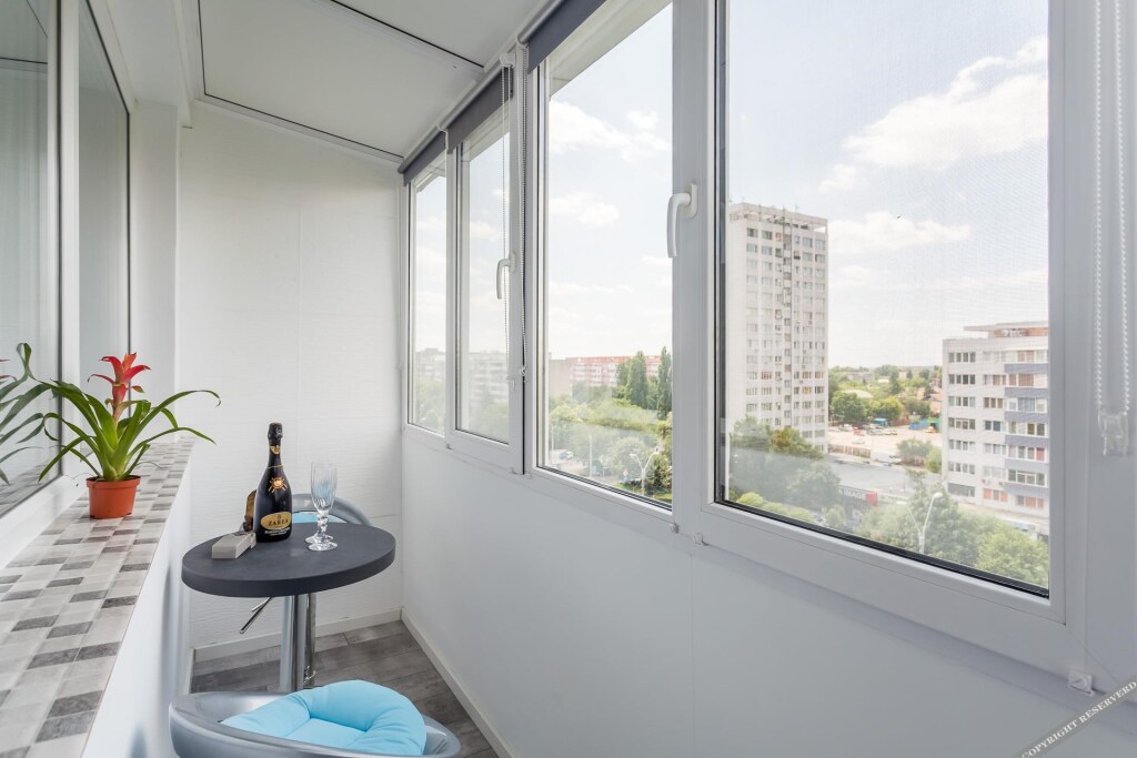 Bright House - 352
