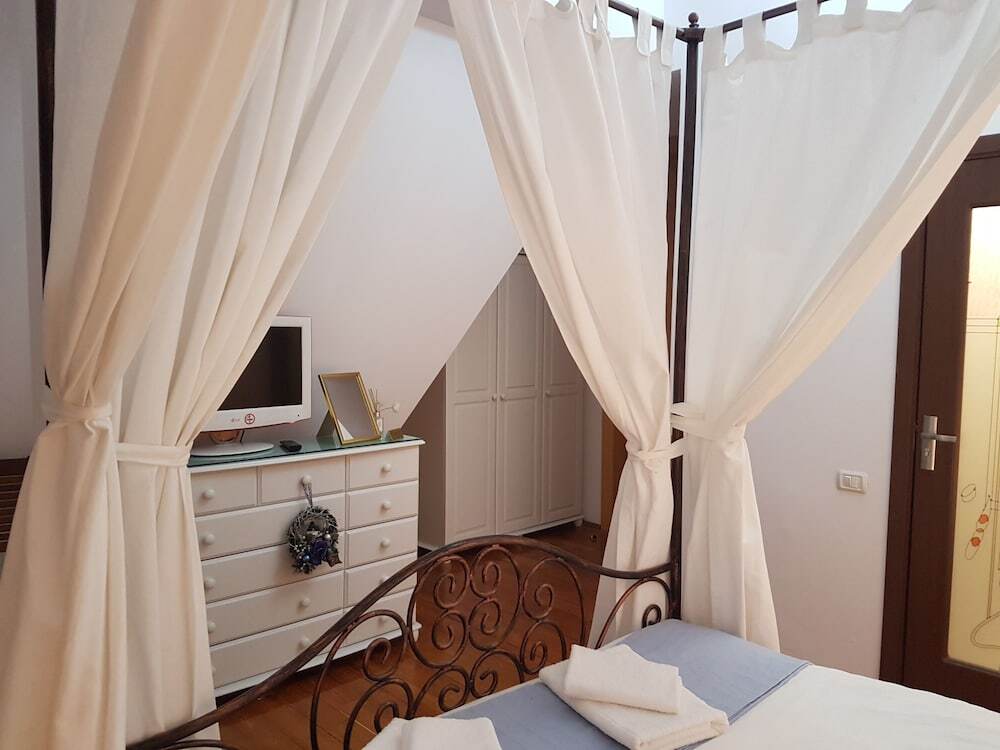 Bucharest Boutique Accommodation - 288